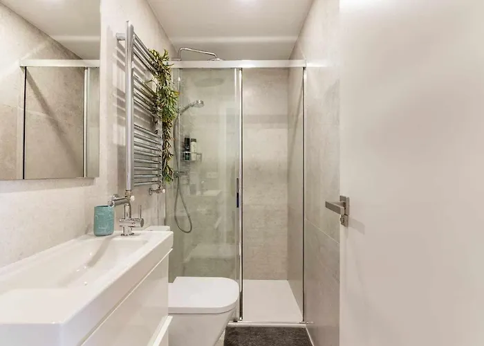 דירה New Amara Friends & Families